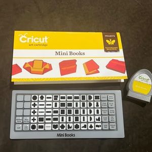 CRICUT - Mini Books - Provo Craft 2012